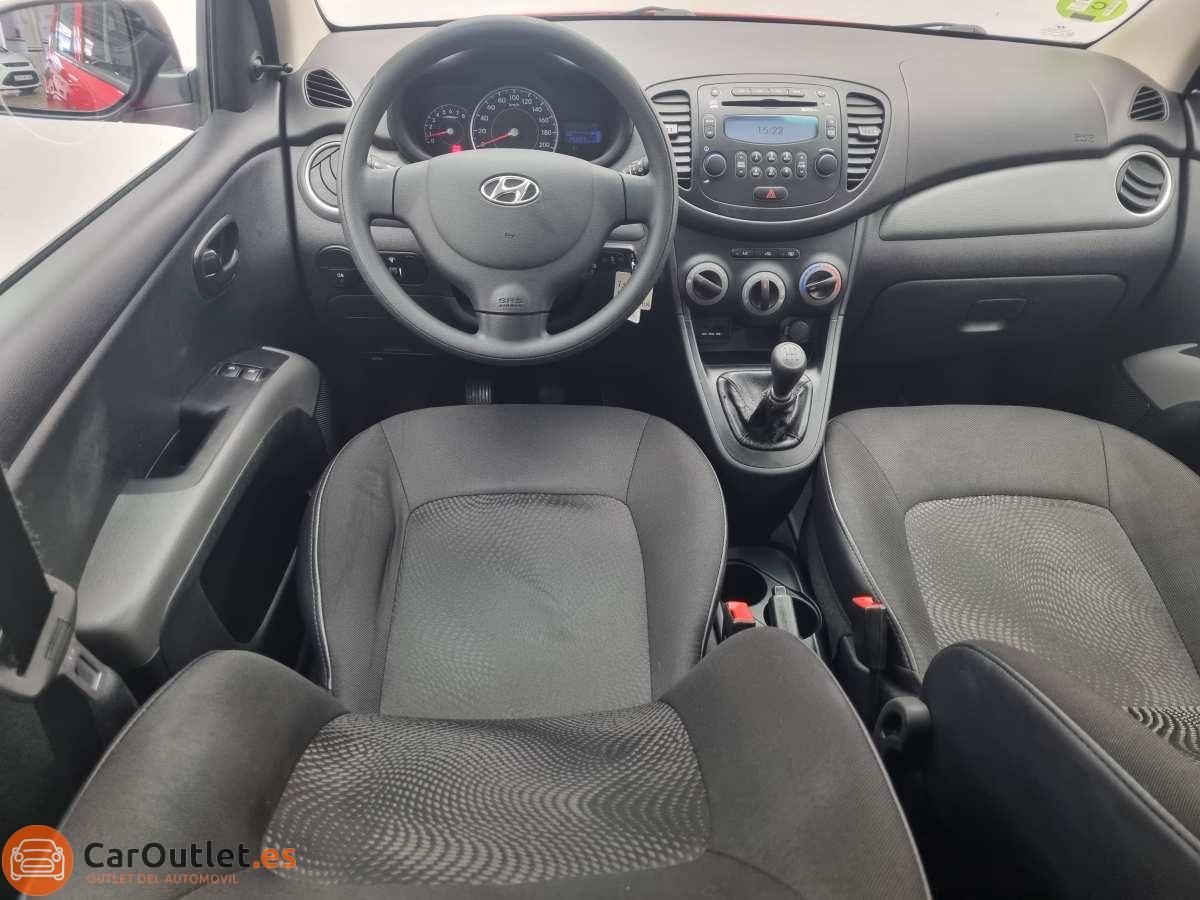 17 - Hyundai i10 2012