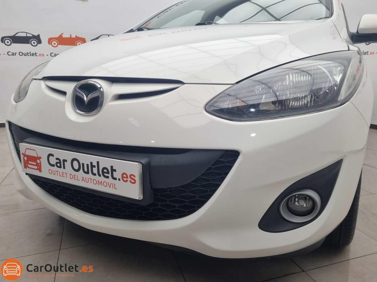 6 - Mazda 2 2011 - AUTO