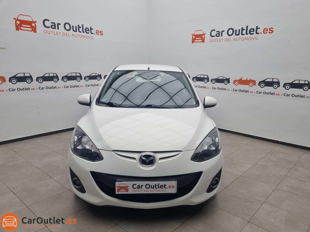 8 - Mazda 2 2011 - AUTO