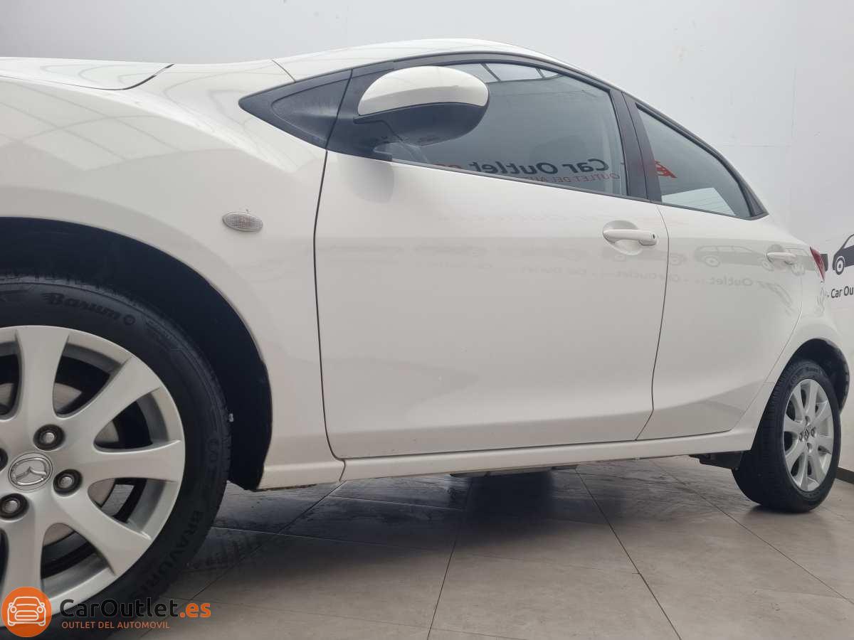 11 - Mazda 2 2011 - AUTO