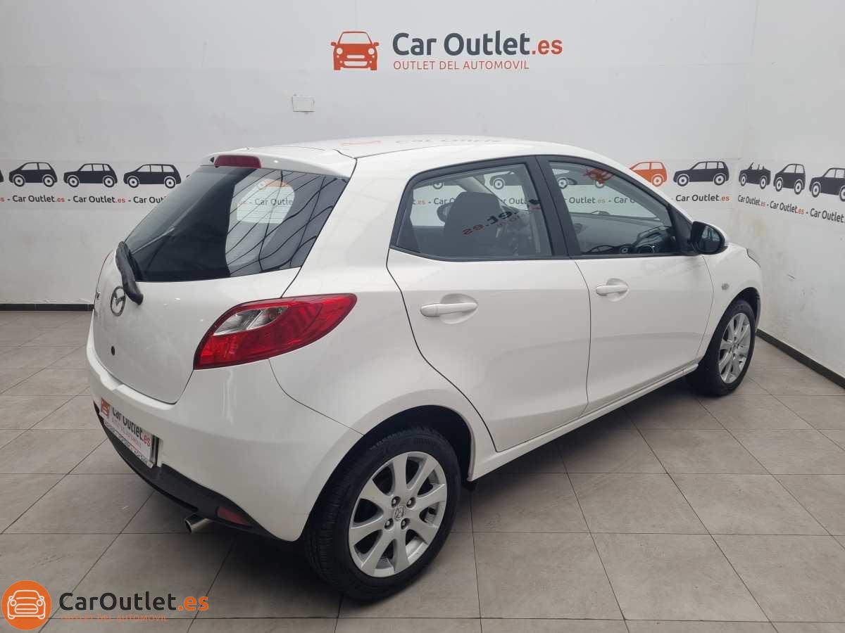 16 - Mazda 2 2011 - AUTO