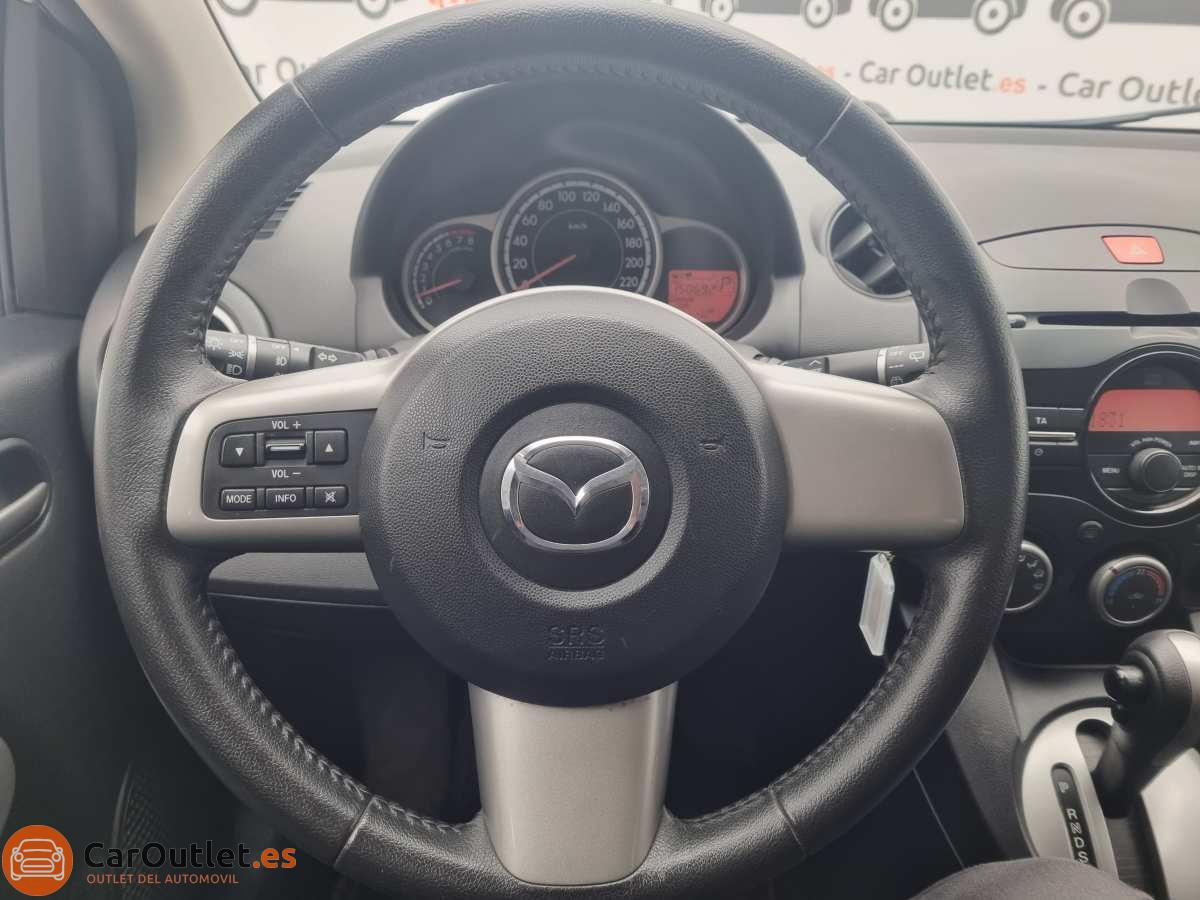 27 - Mazda 2 2011 - AUTO