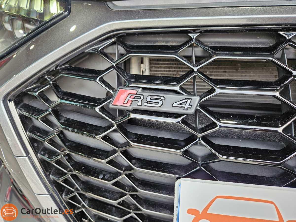 8 - Audi RS4 2022 - AUTO