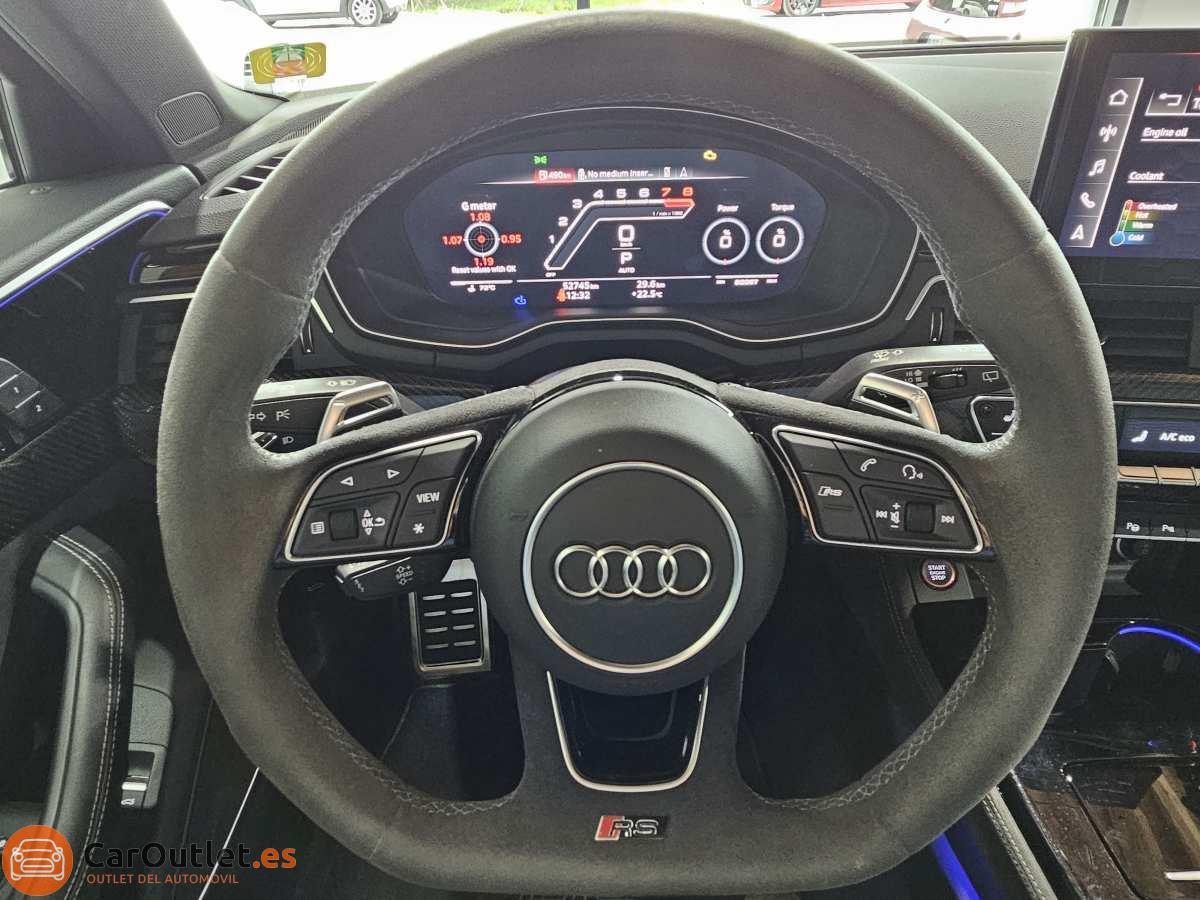 27 - Audi RS4 2022 - AUTO