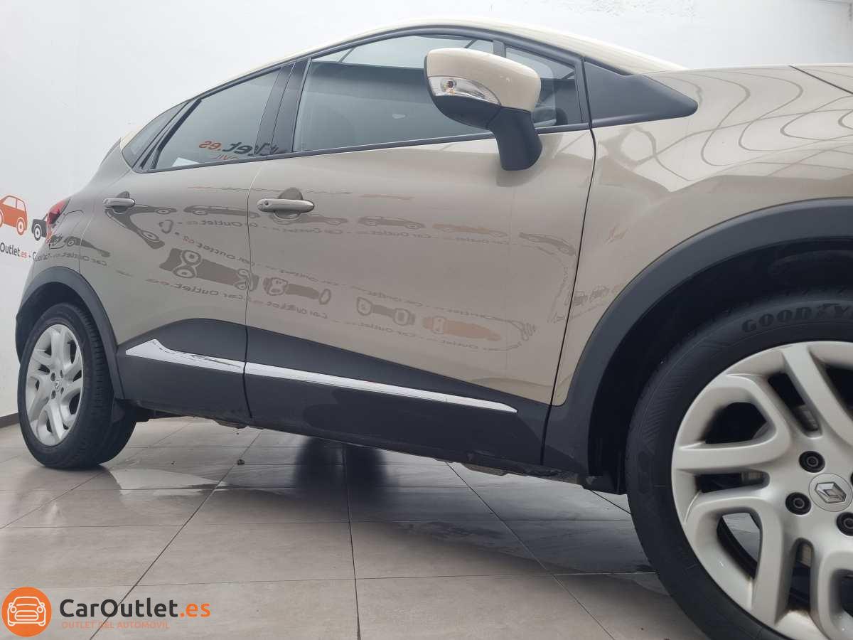 3 - Renault Captur 2015 - AUTO