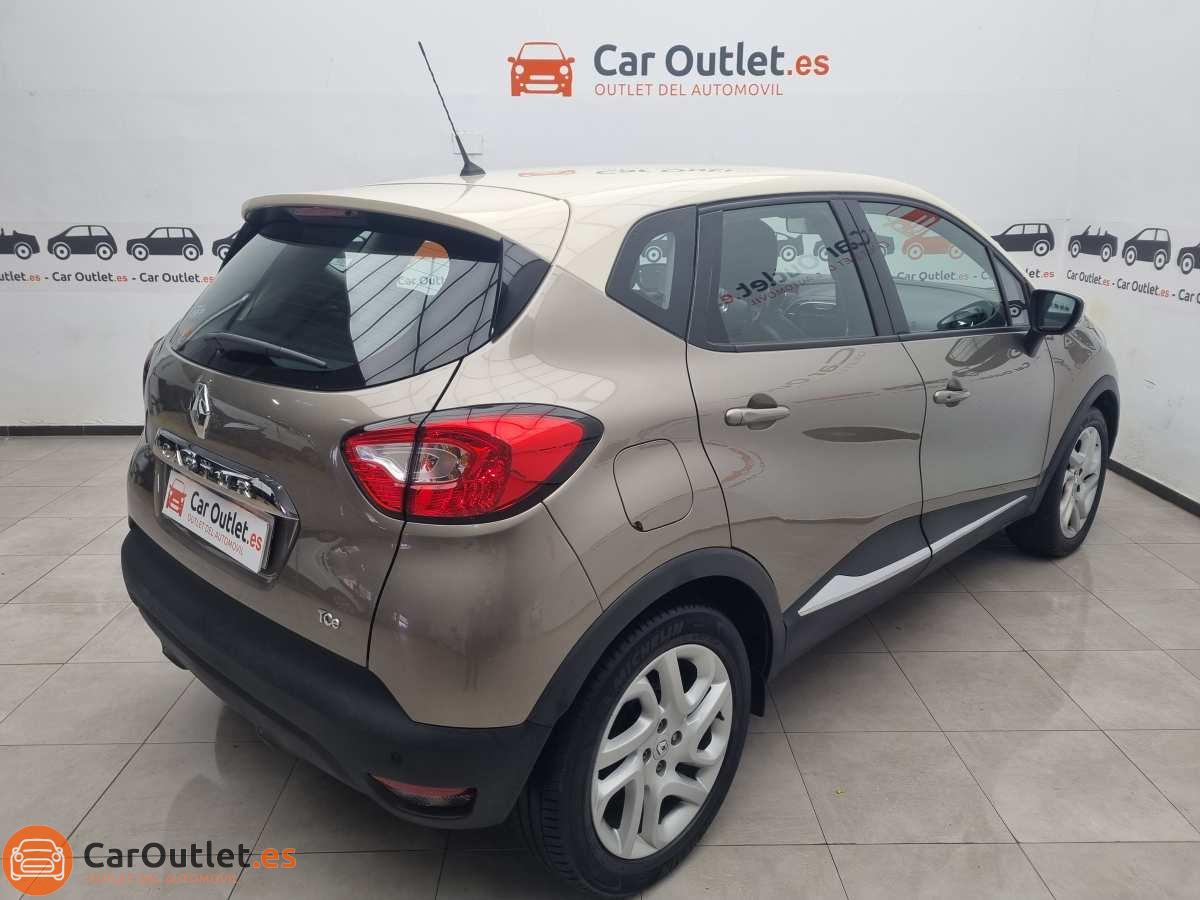 10 - Renault Captur 2015 - AUTO