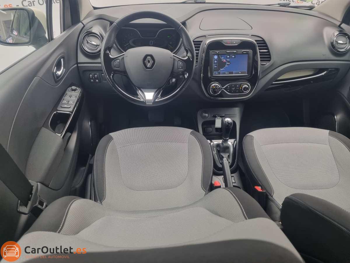 18 - Renault Captur 2015 - AUTO