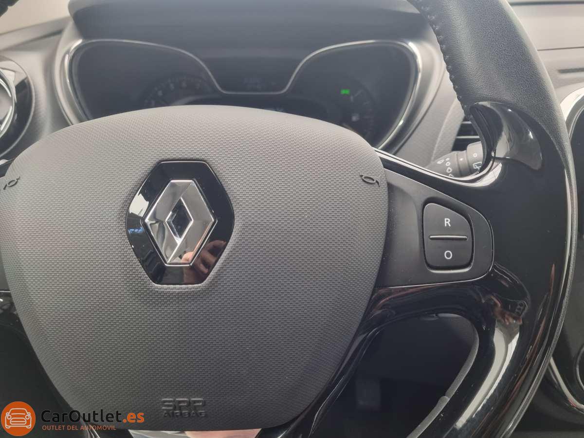 23 - Renault Captur 2015 - AUTO