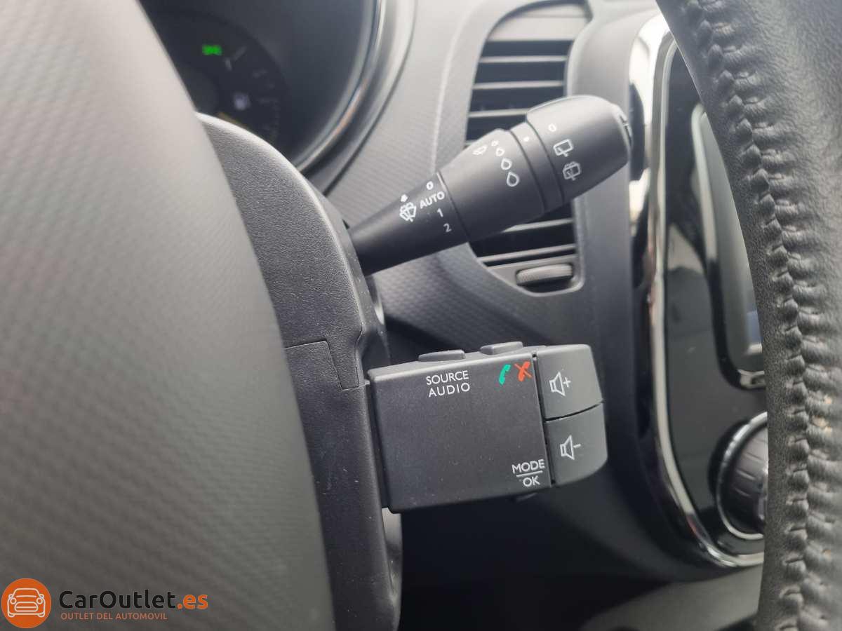 25 - Renault Captur 2015 - AUTO