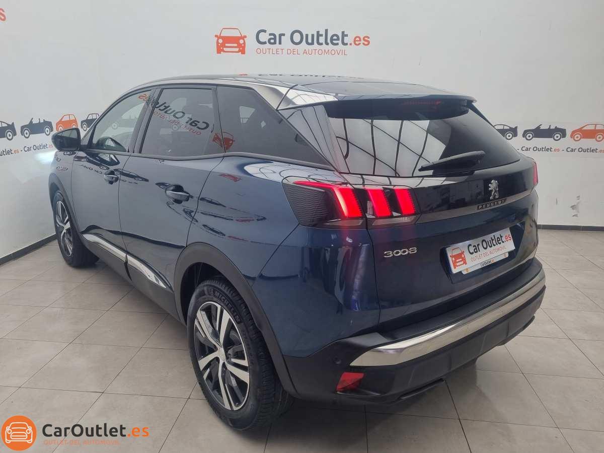 8 - Peugeot 3008 2023 - AUTO