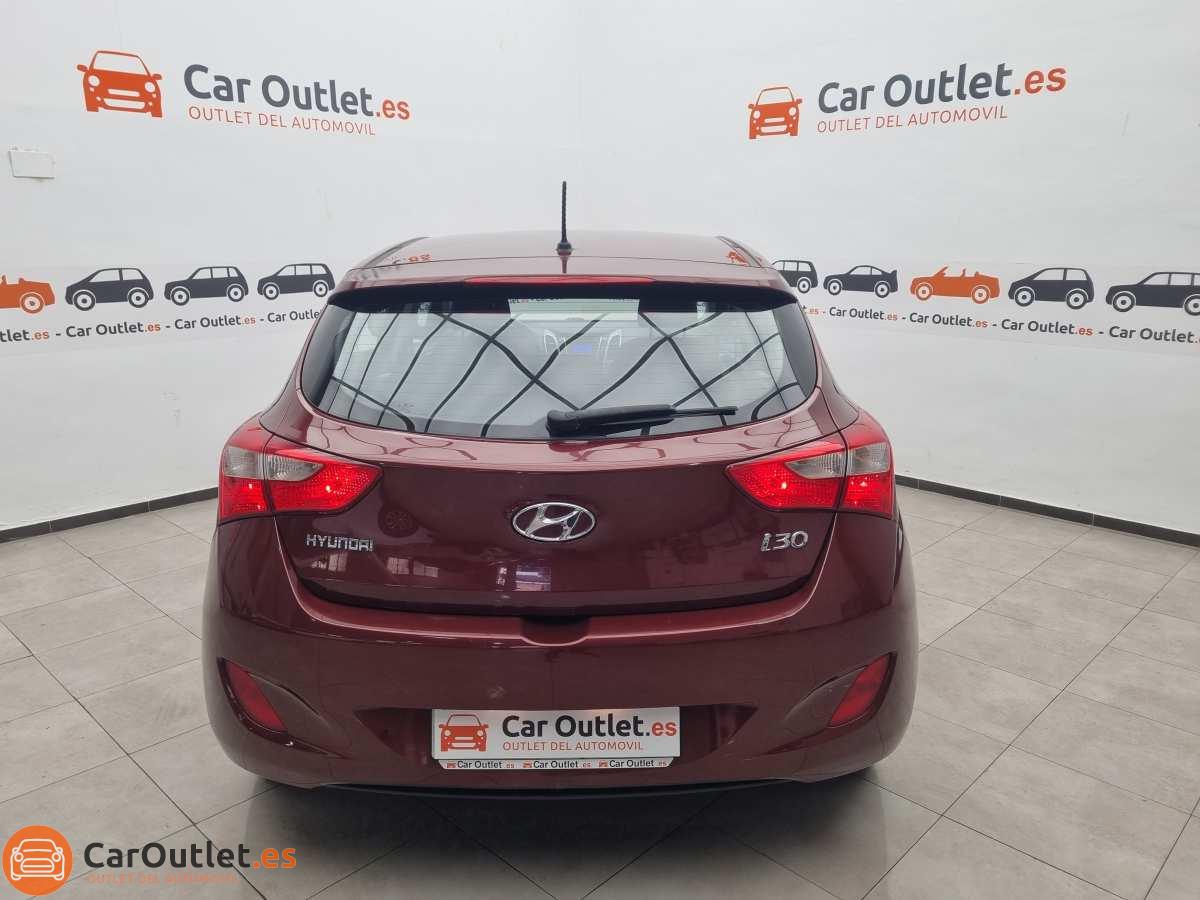 9 - Hyundai i30 2015