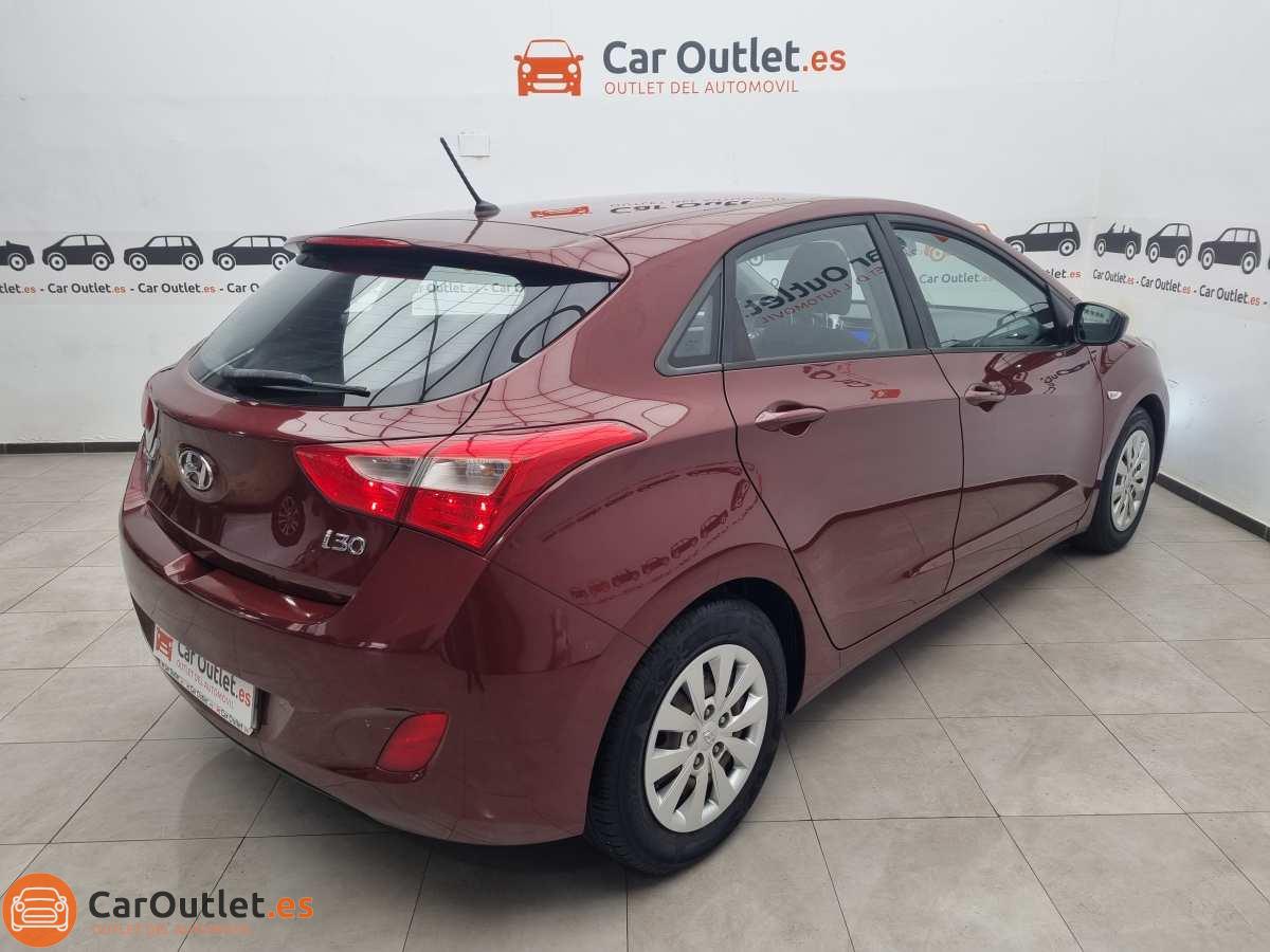 10 - Hyundai i30 2015