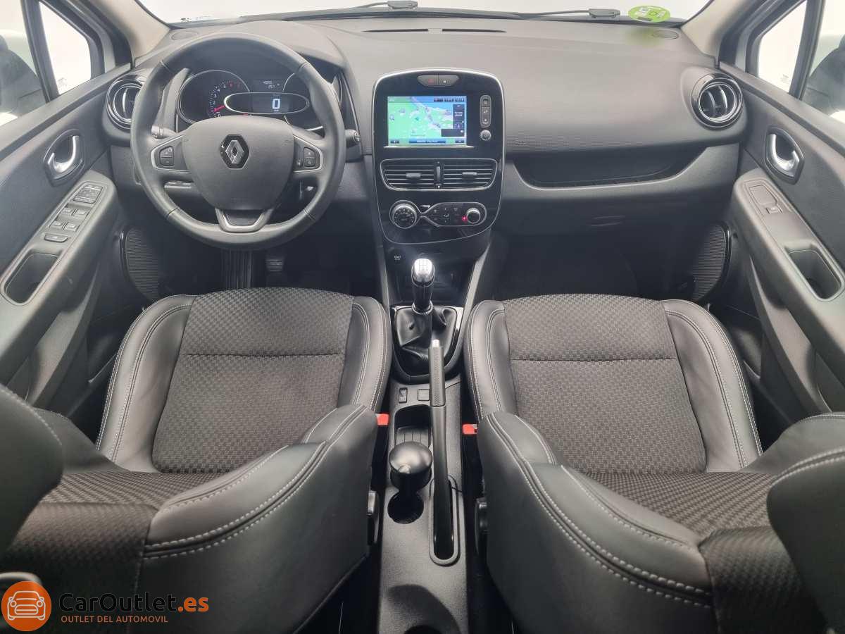 16 - Renault Clio 2019