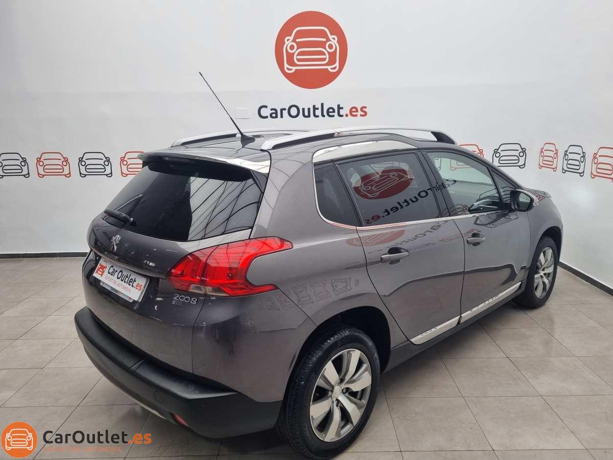 8 - Peugeot 2008 2014 - AUTO