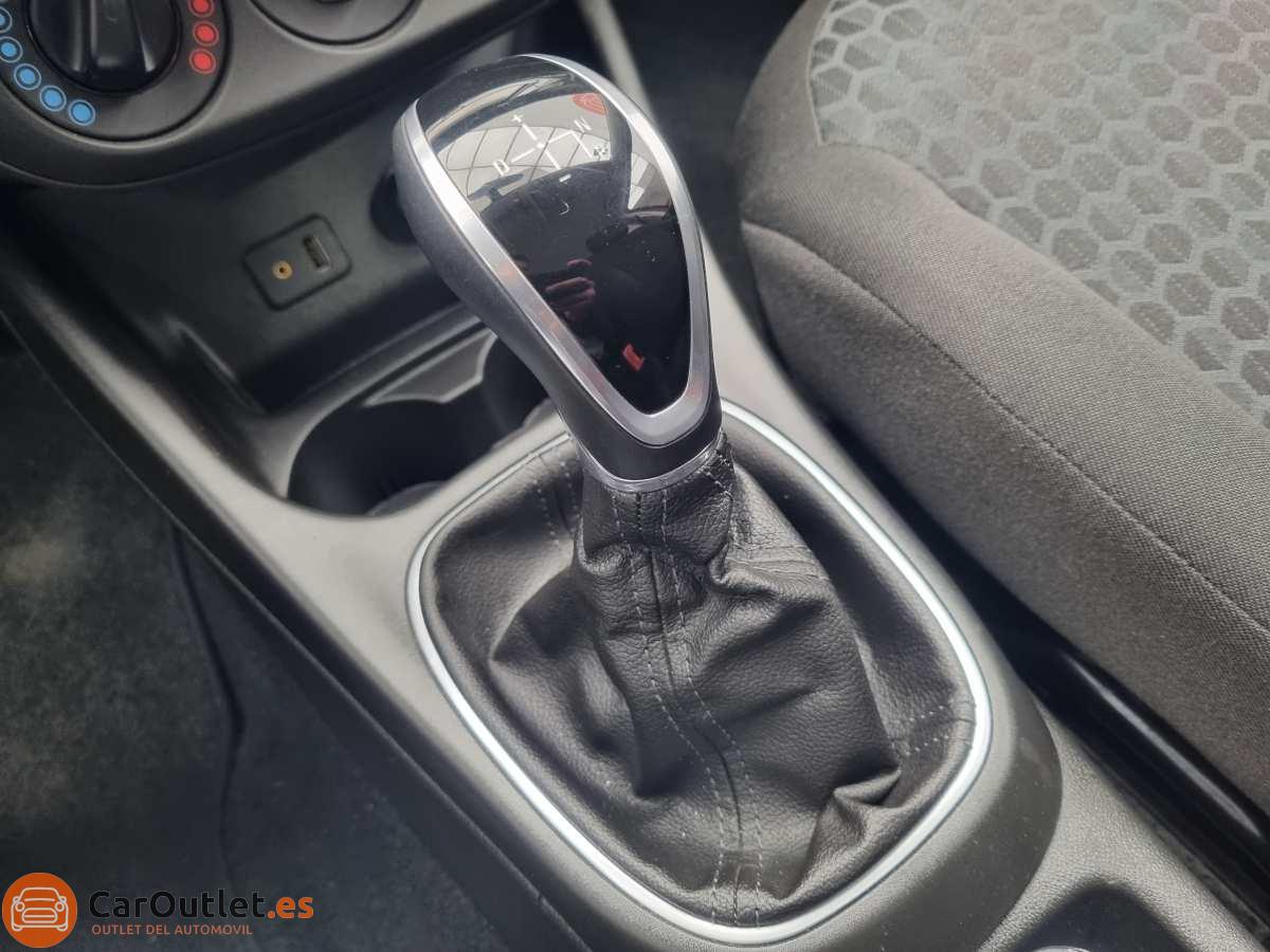 28 - Opel Corsa 2015 - AUTO