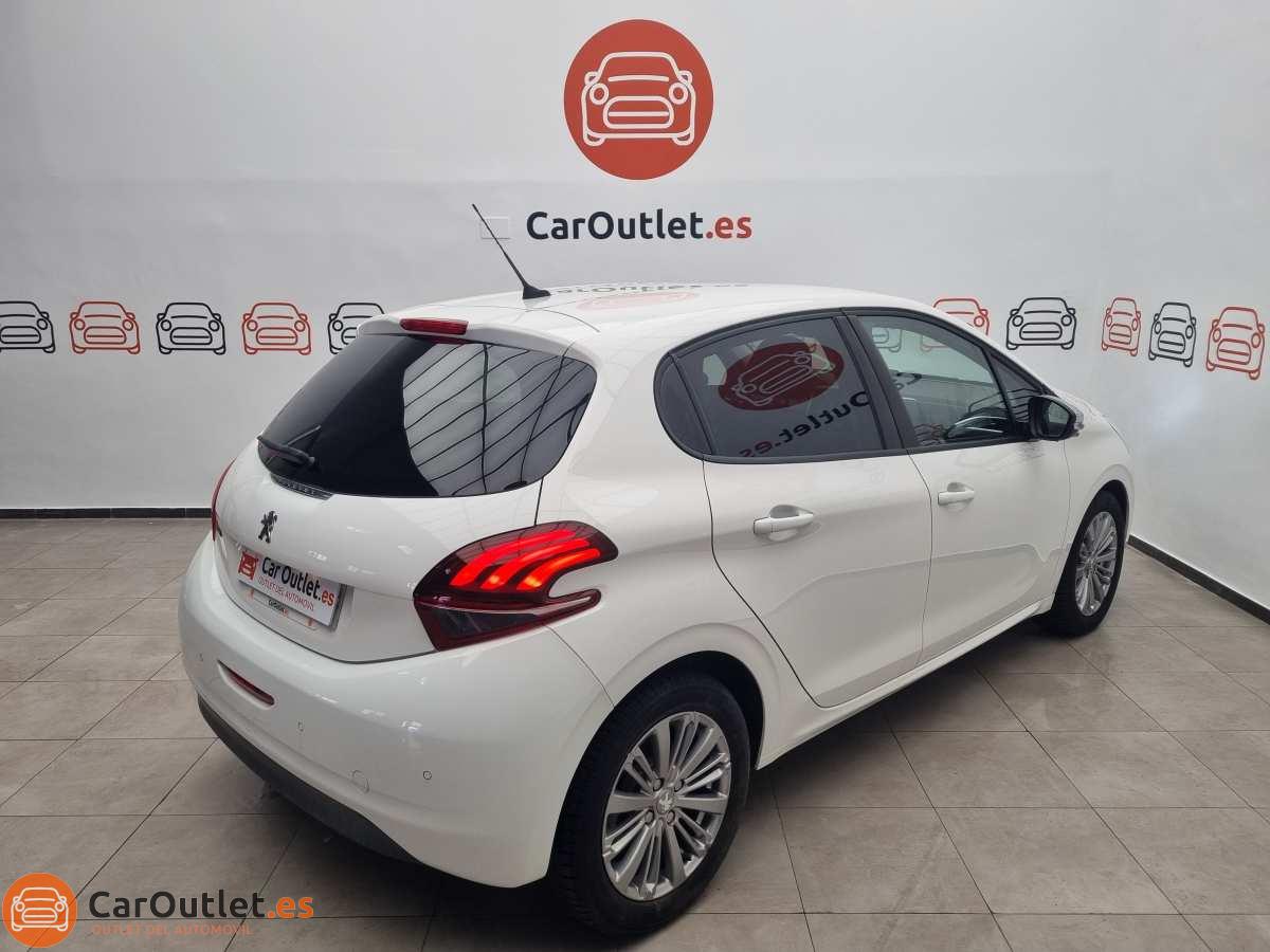 9 - Peugeot 208 2019