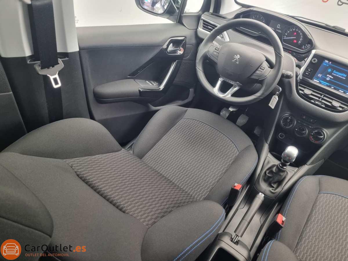 16 - Peugeot 208 2019