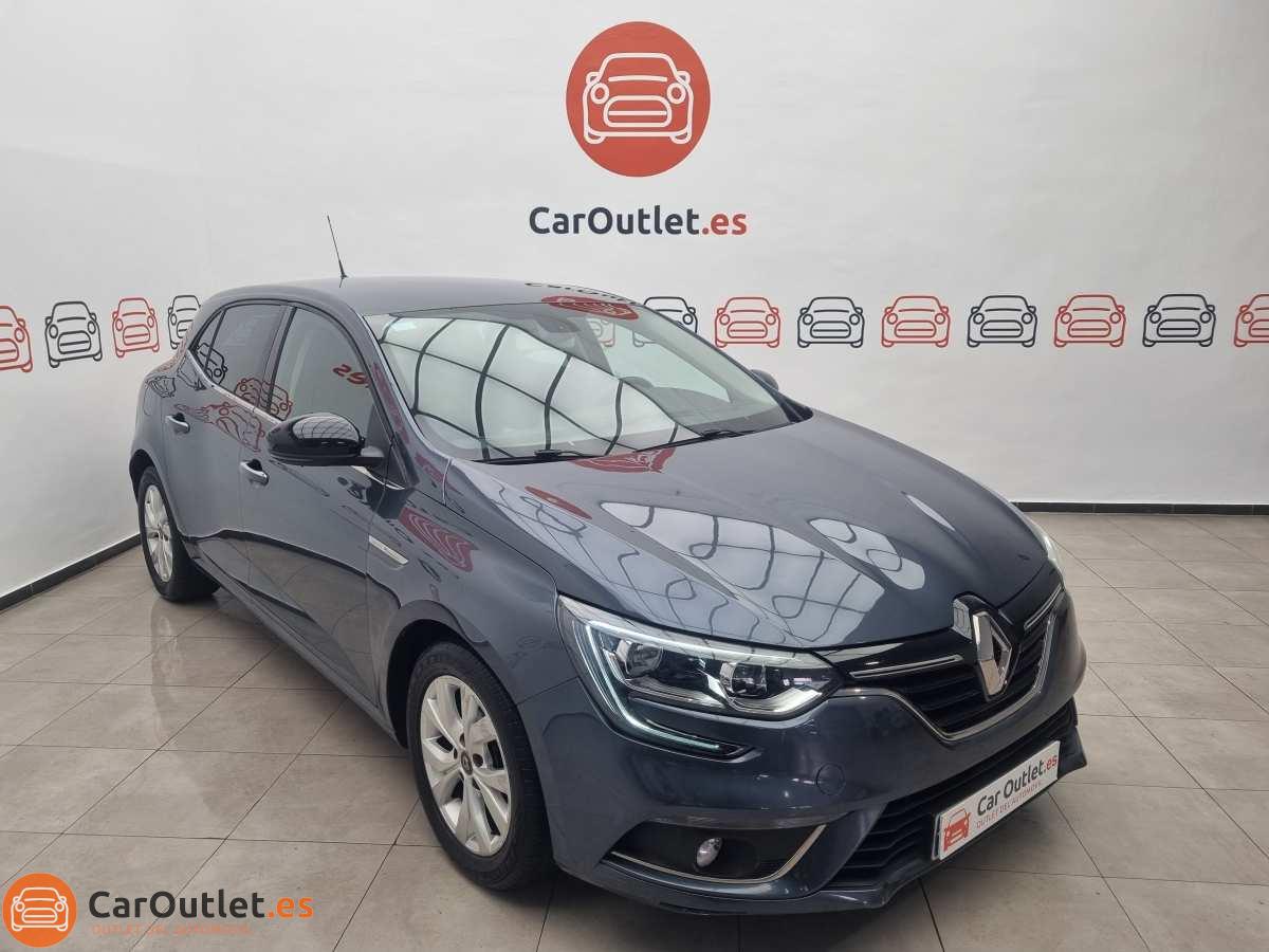 2 - Renault Megane 2019 - AUTO