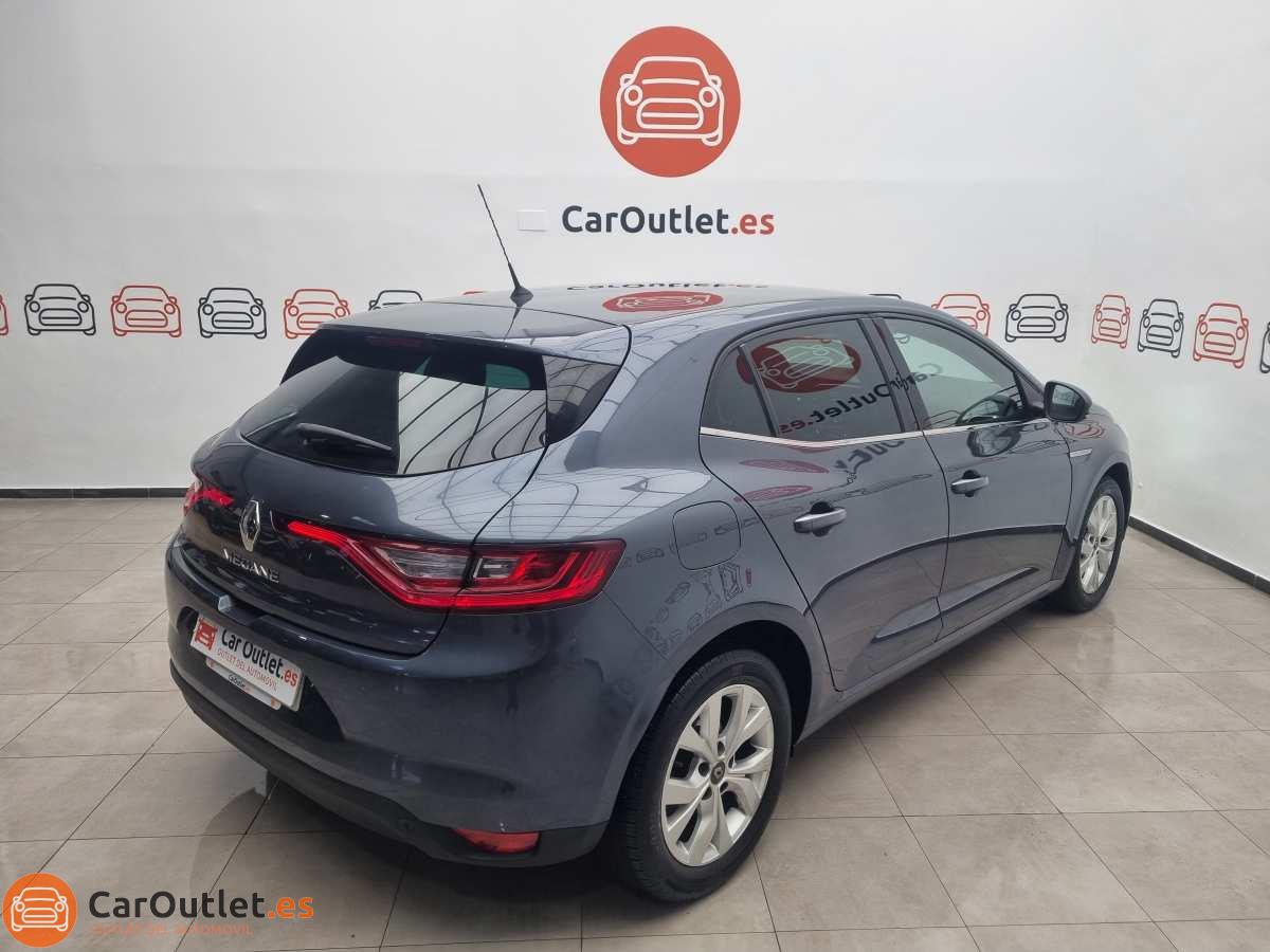 9 - Renault Megane 2019 - AUTO