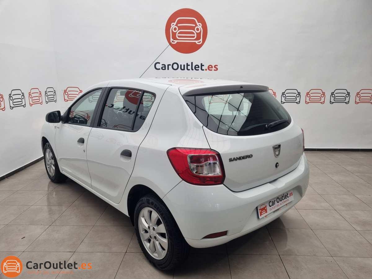 7 - Dacia Sandero 2016 - AUTO