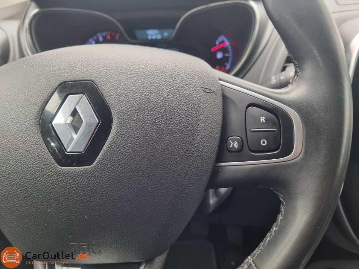 23 - Renault Captur 2018