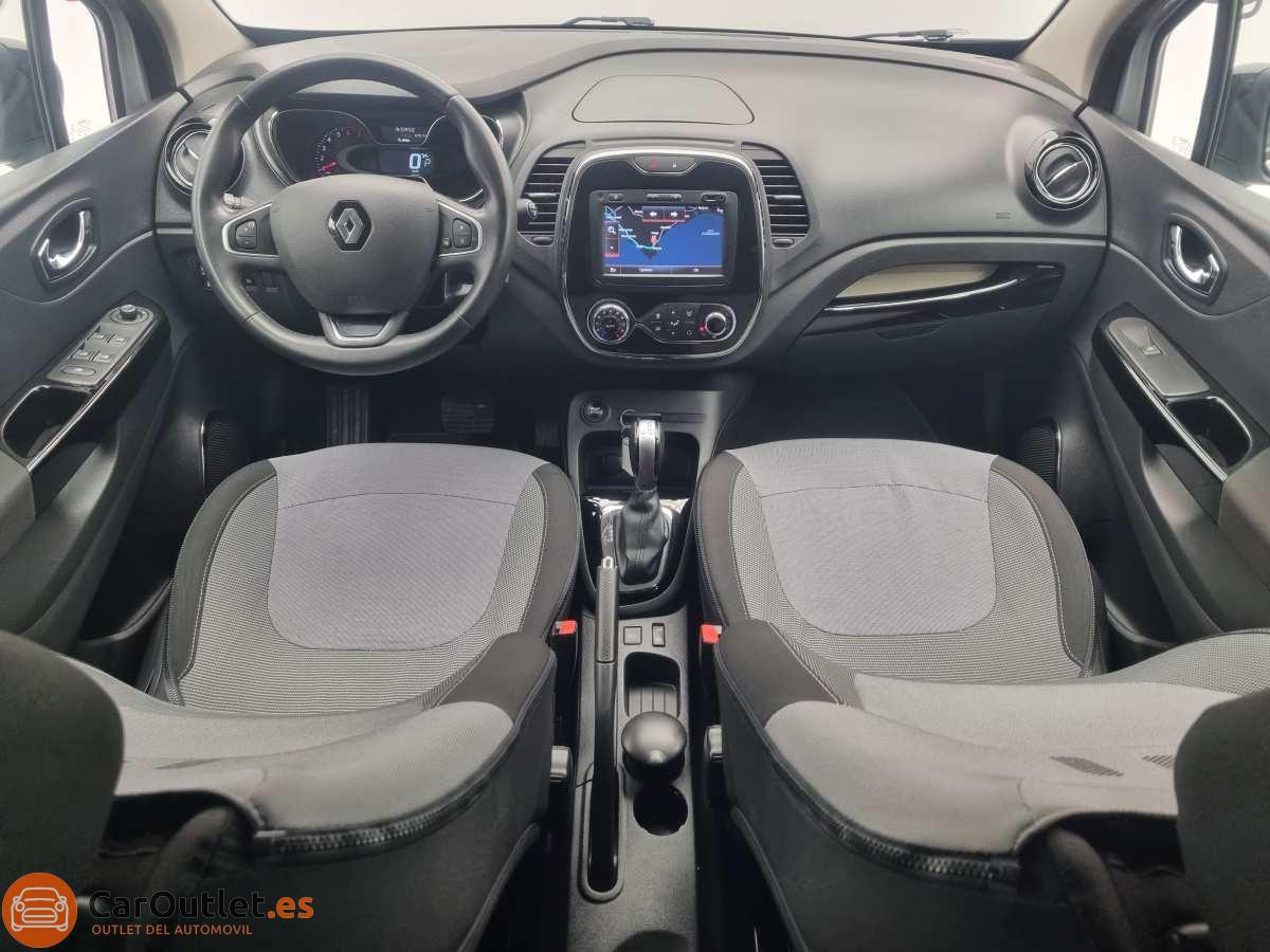 19 - Renault Captur 2017 - AUTO