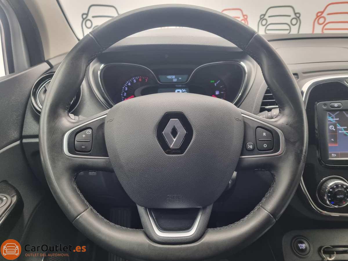 24 - Renault Captur 2017 - AUTO