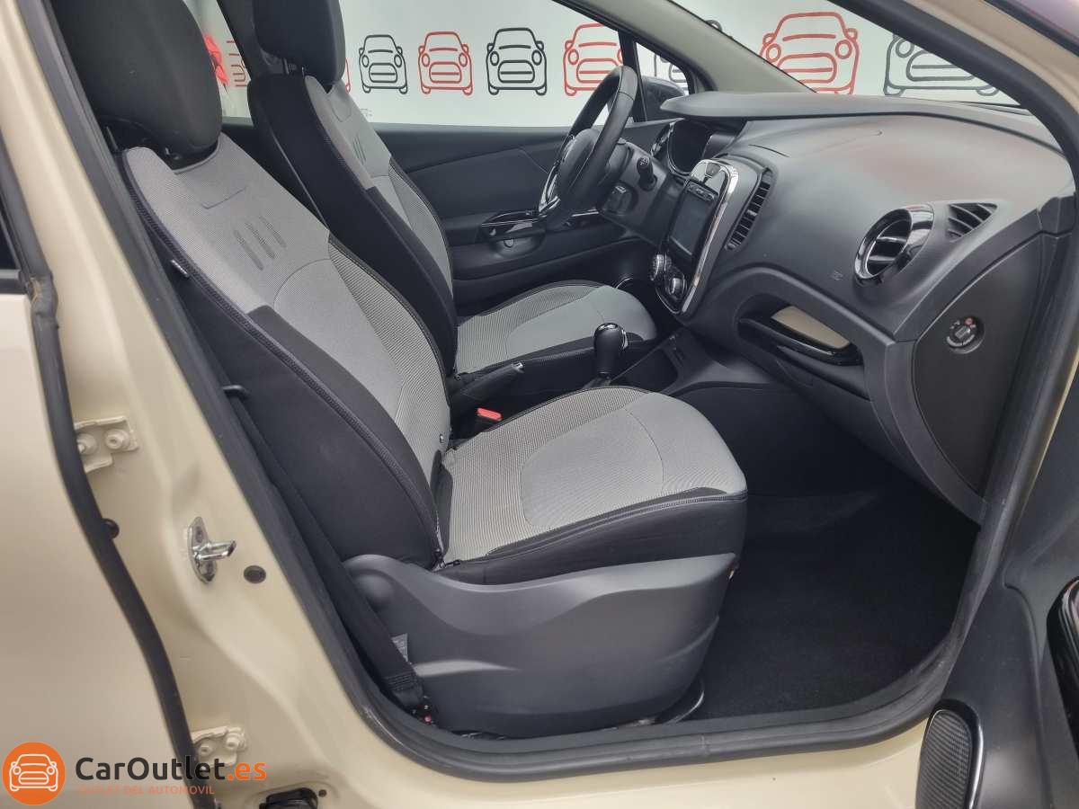 15 - Renault Captur 2015 - AUTO