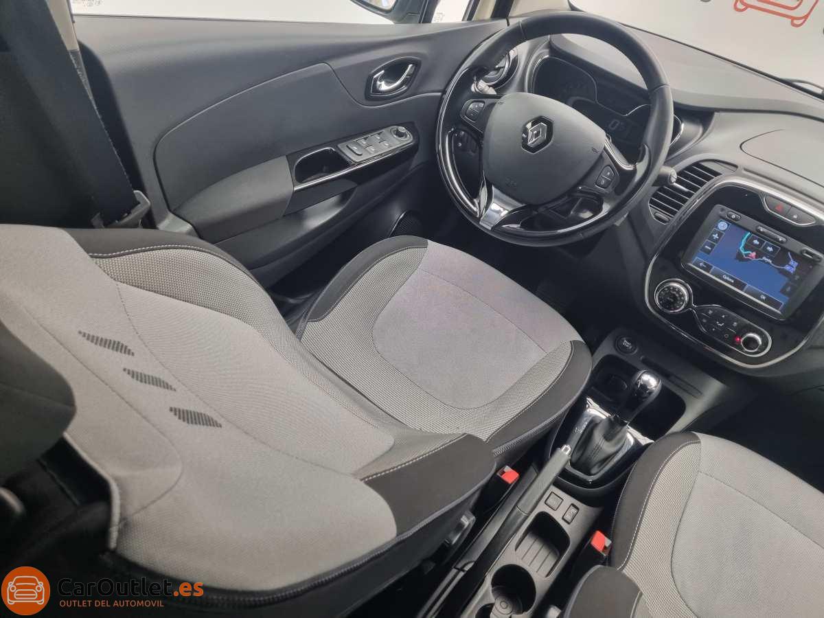 17 - Renault Captur 2015 - AUTO