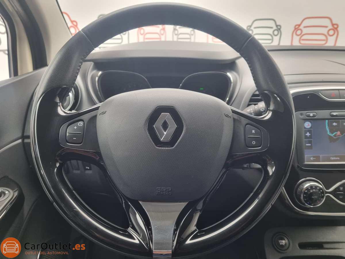 20 - Renault Captur 2015 - AUTO