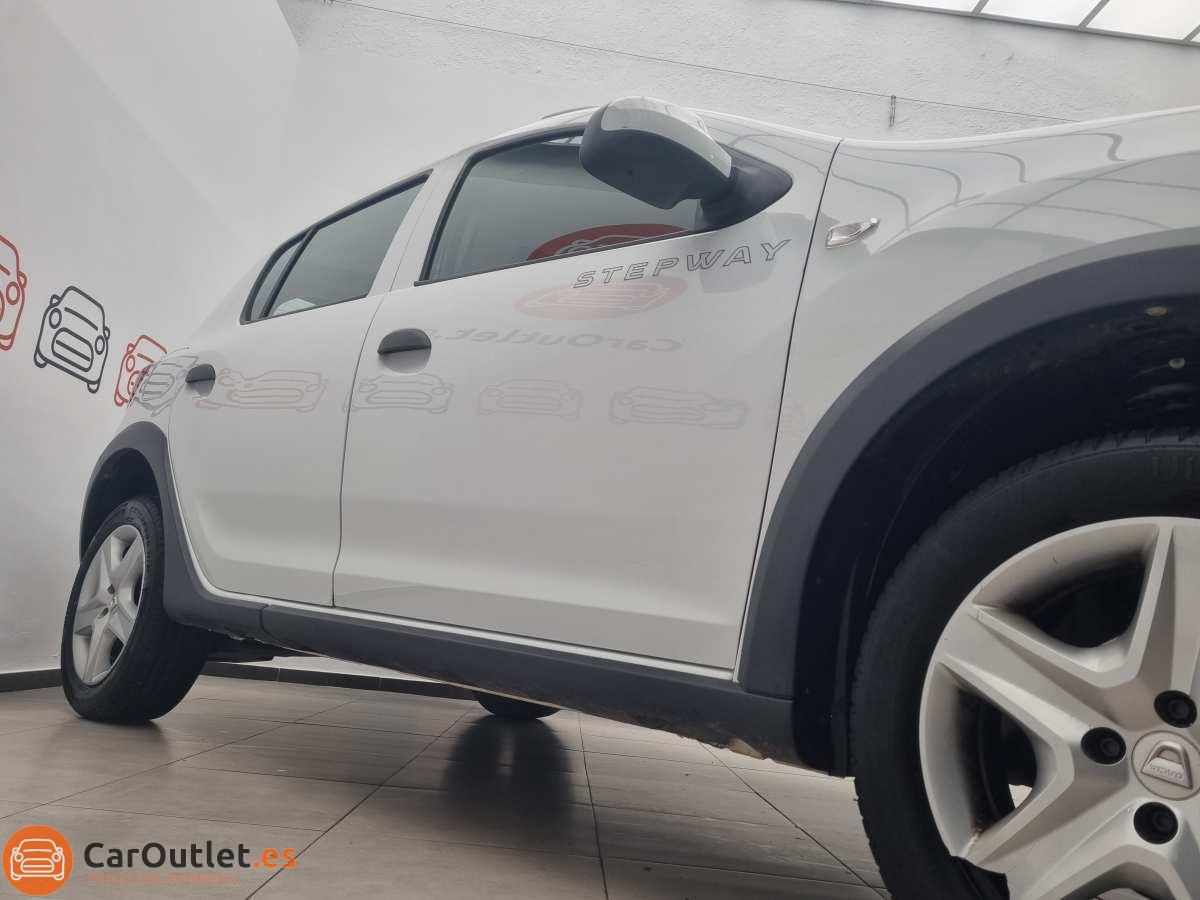 3 - Dacia Sandero 2015