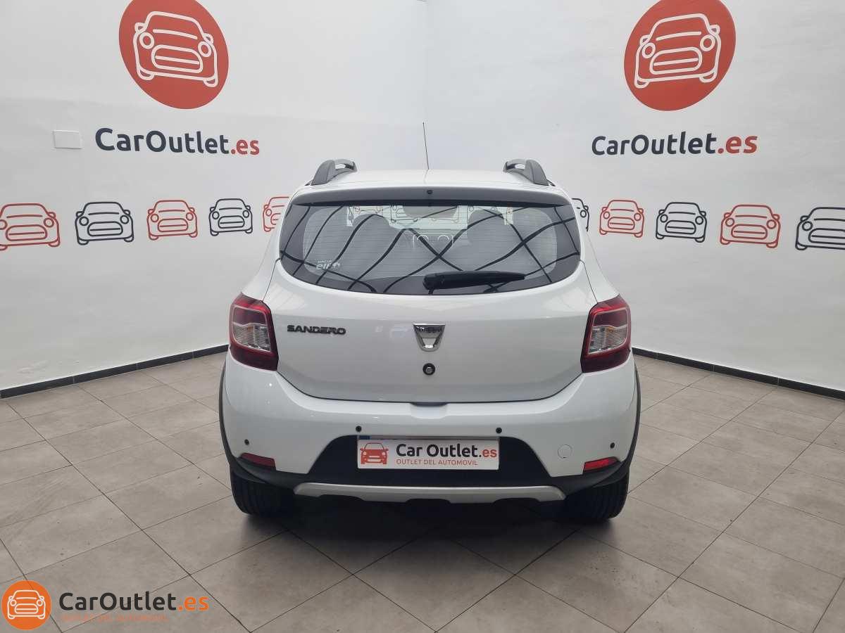 8 - Dacia Sandero 2015