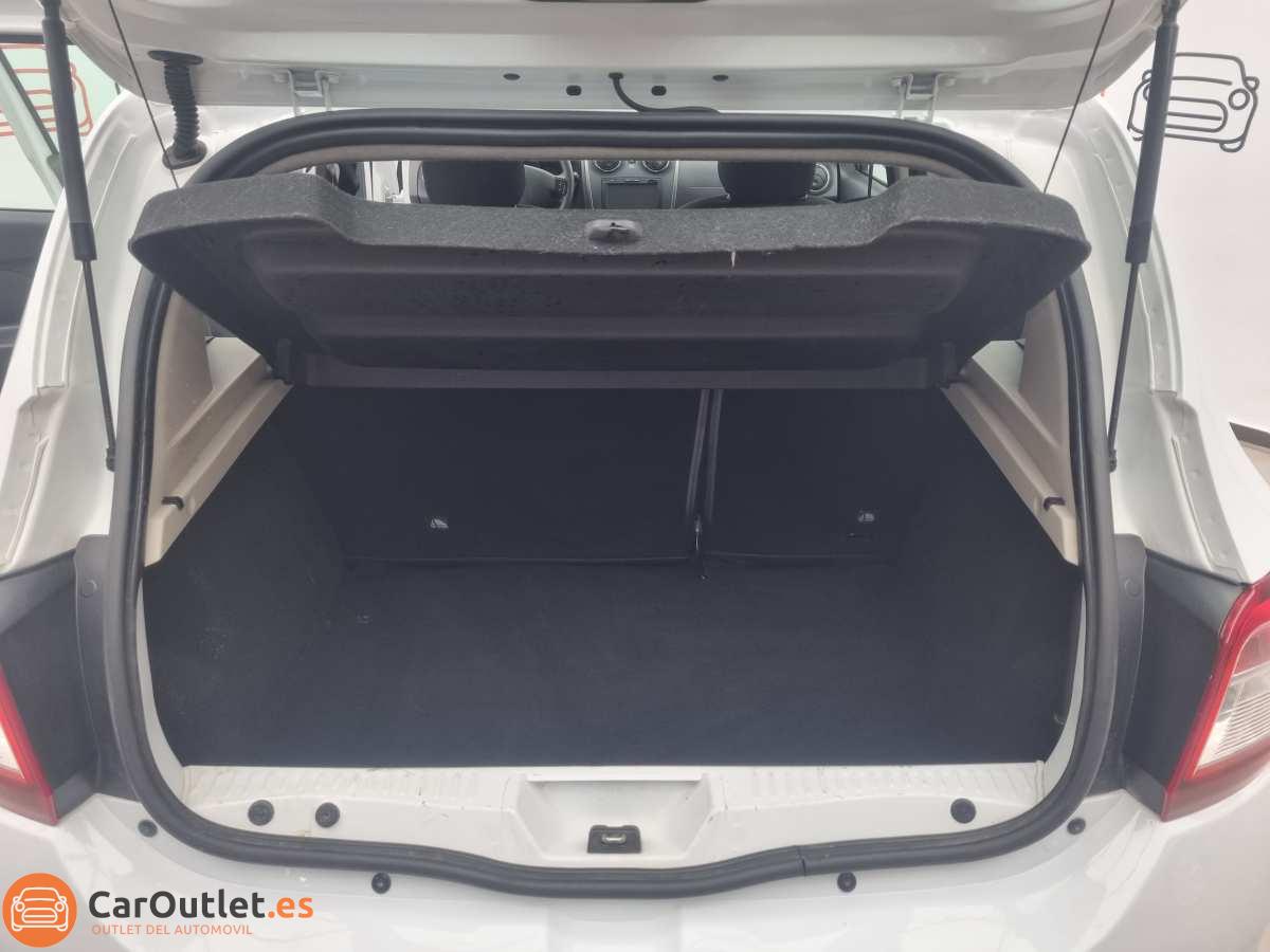 10 - Dacia Sandero 2015