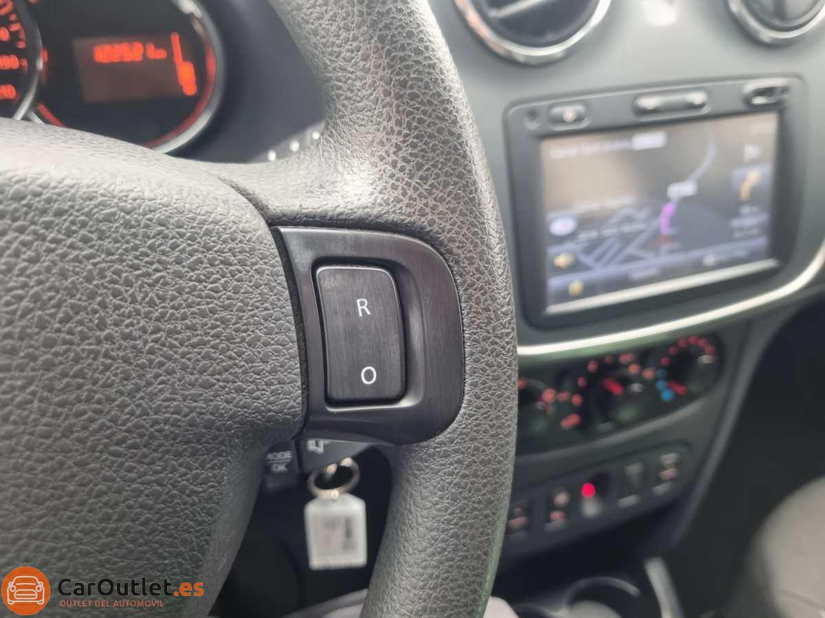 20 - Dacia Sandero 2015