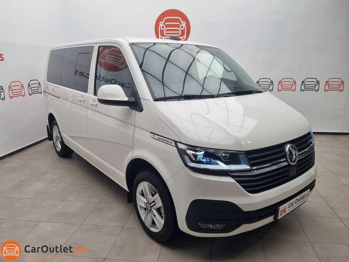 2 - Volkswagen Caravelle 2023 - AUTO