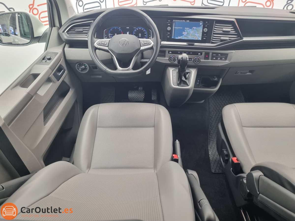 20 - Volkswagen Caravelle 2023 - AUTO