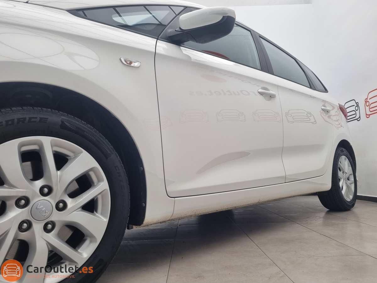 4 - Kia Carens 2018
