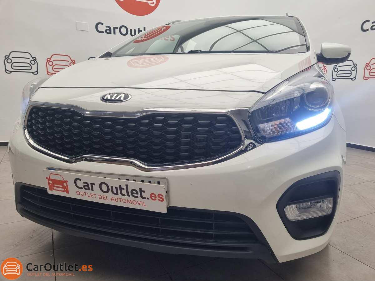5 - Kia Carens 2018