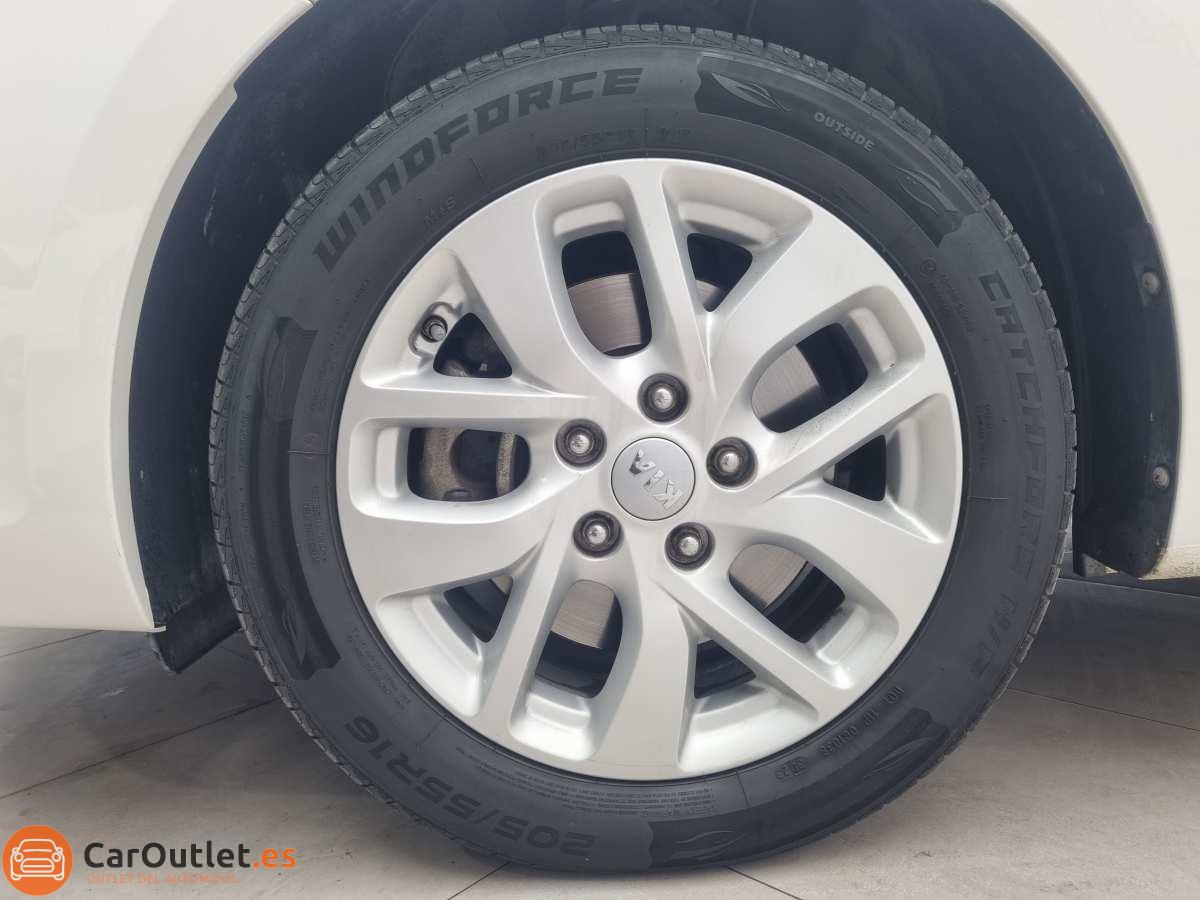 7 - Kia Carens 2018
