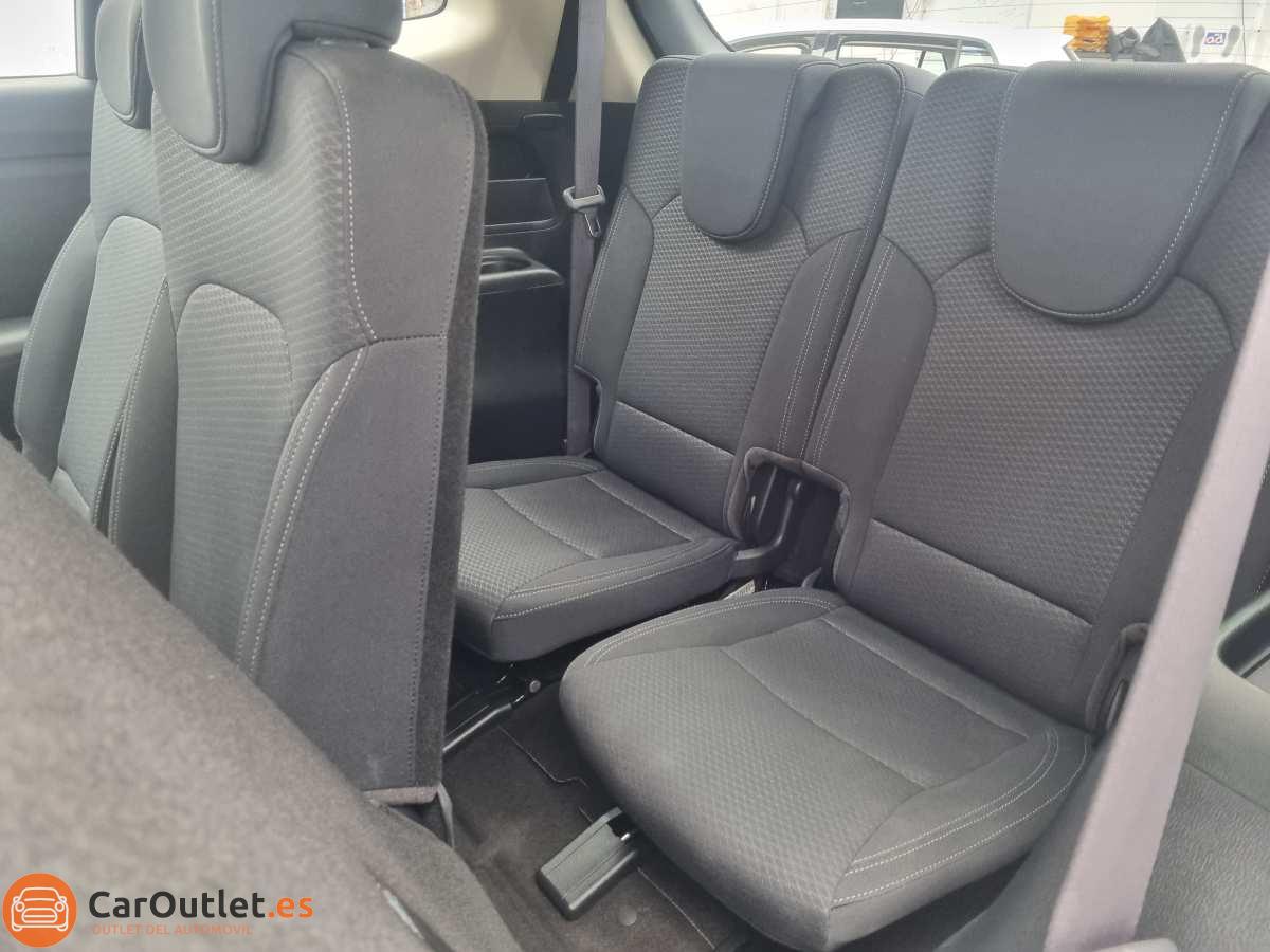 14 - Kia Carens 2018