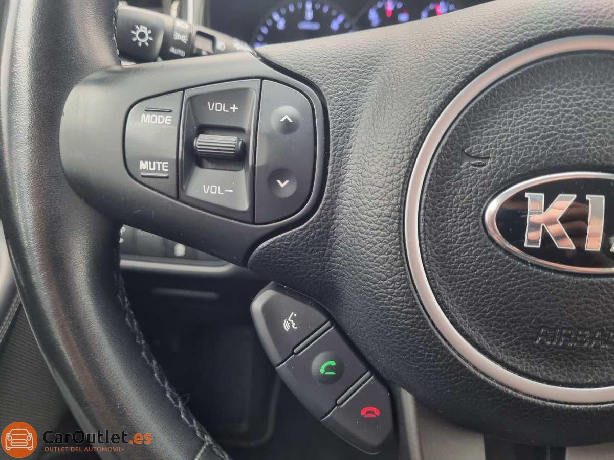 25 - Kia Carens 2018