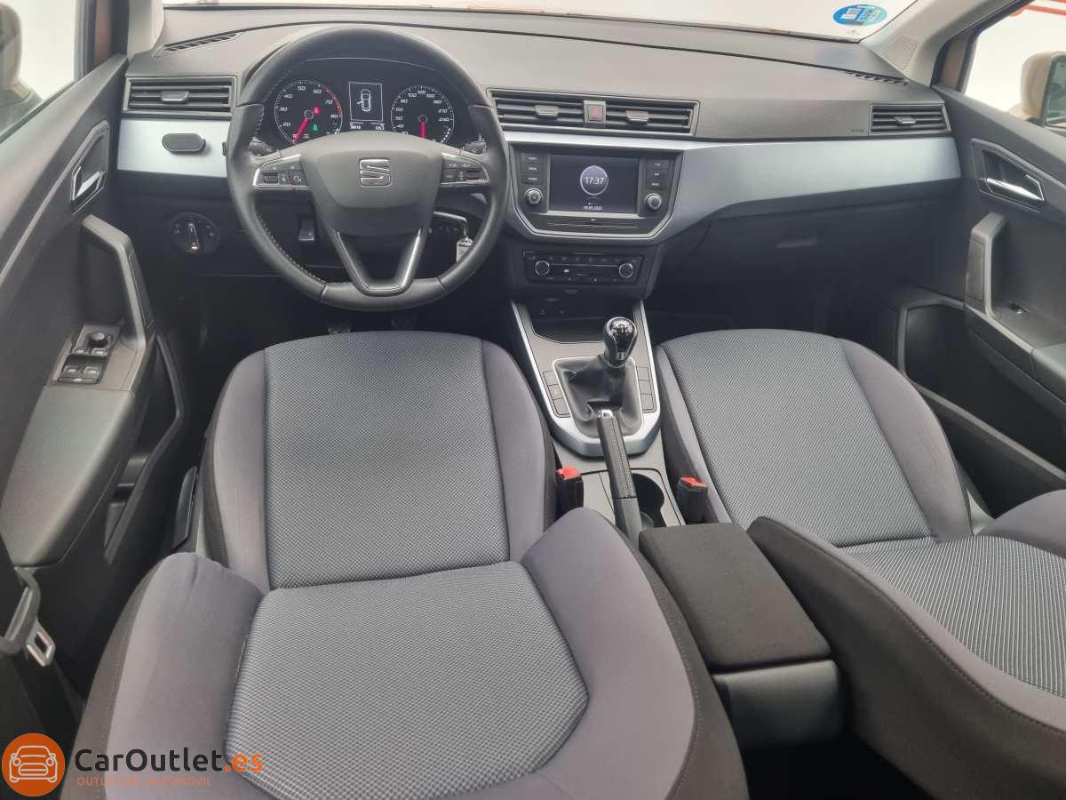 16 - Seat Arona 2019