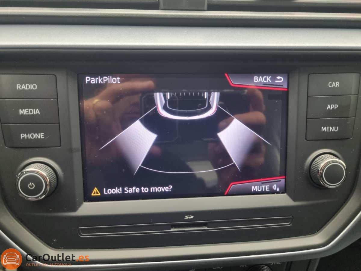 27 - Seat Arona 2019