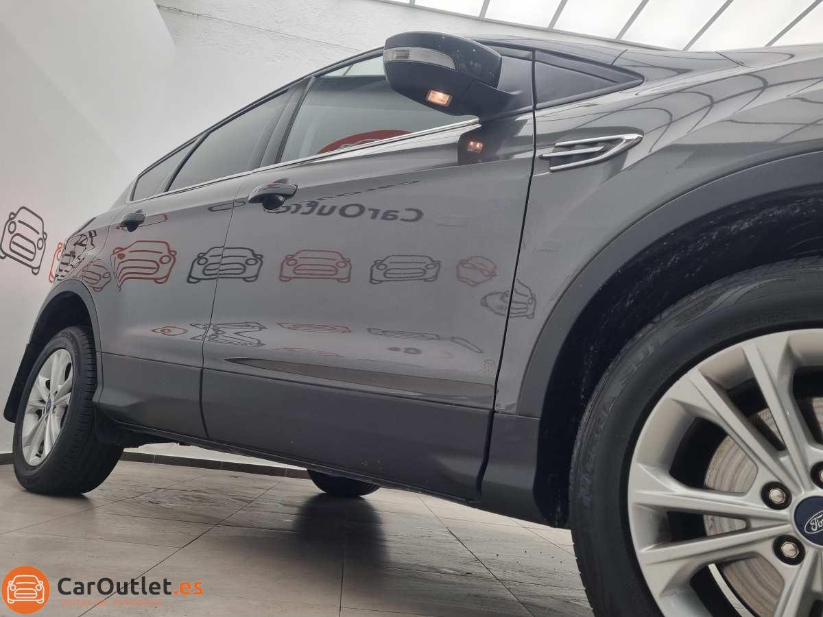 3 - Ford Kuga 2019 - AUTO