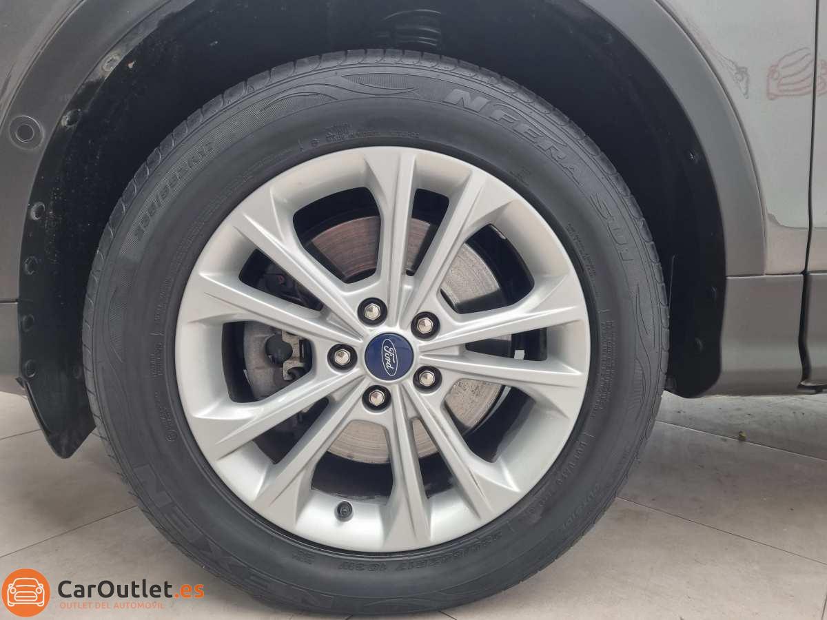 7 - Ford Kuga 2019 - AUTO