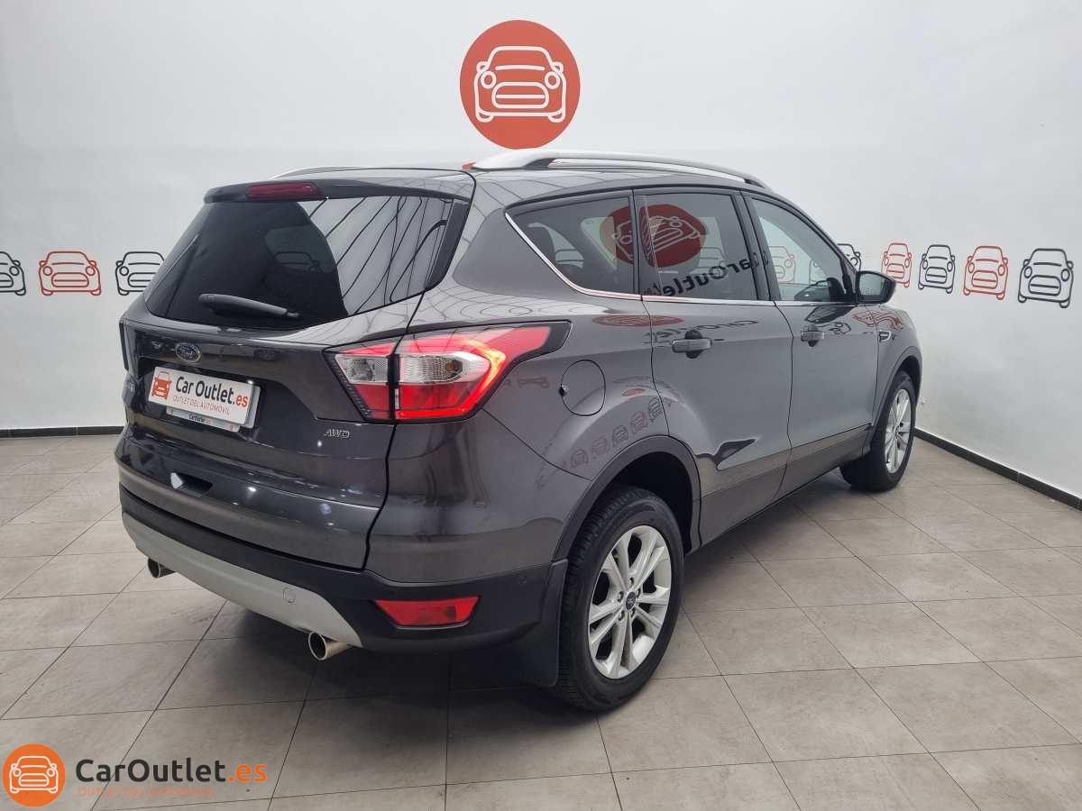 8 - Ford Kuga 2019 - AUTO