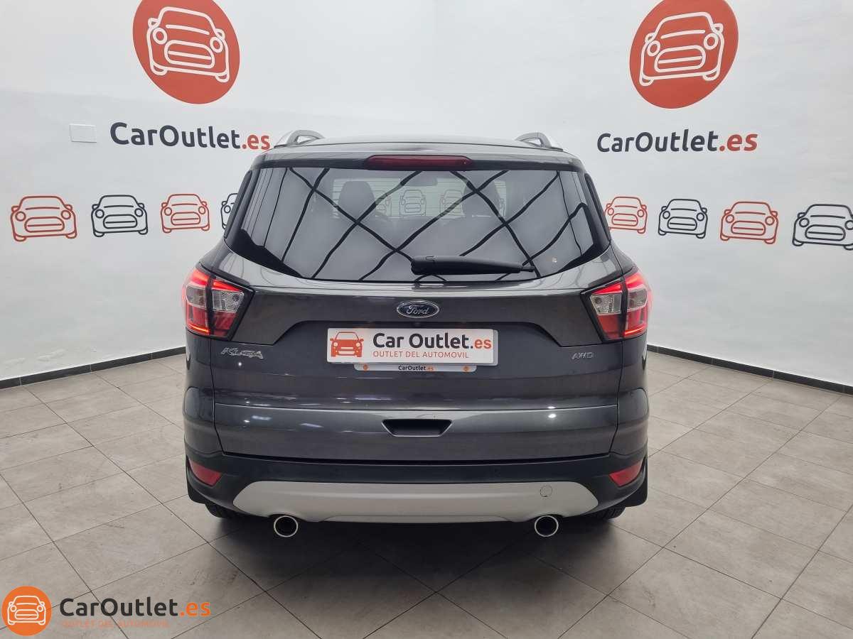 9 - Ford Kuga 2019 - AUTO