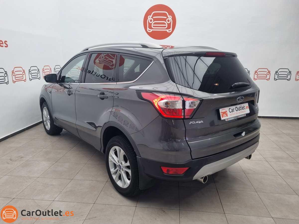10 - Ford Kuga 2019 - AUTO
