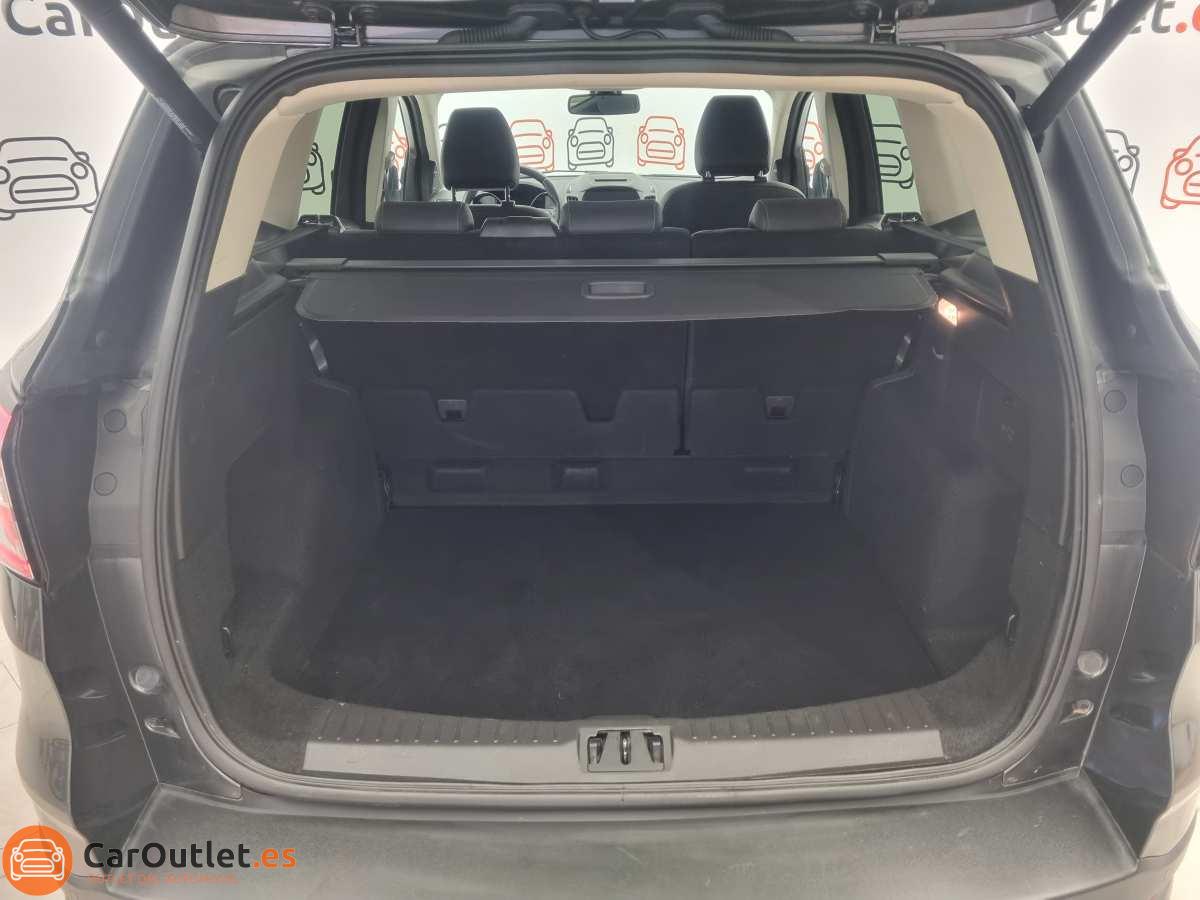 11 - Ford Kuga 2019 - AUTO