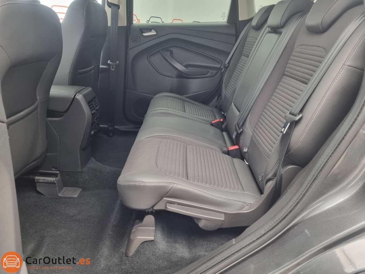 12 - Ford Kuga 2019 - AUTO